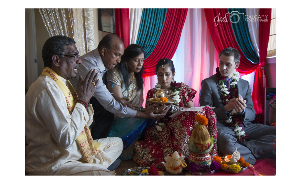 Calgary Hindu Wedding Photography Affordable (7)